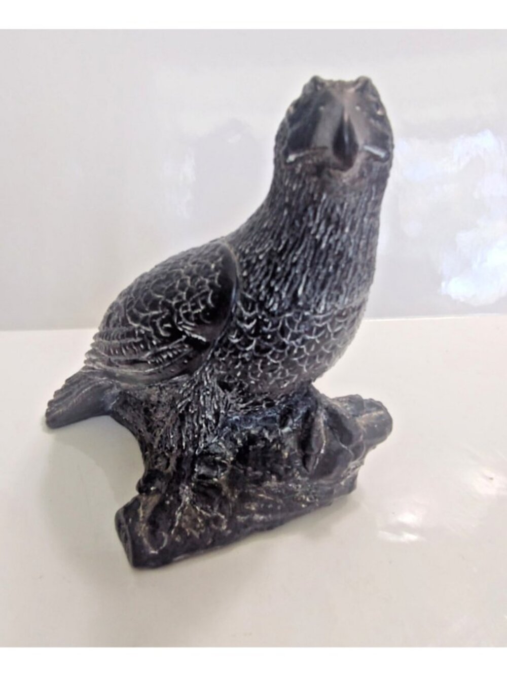 Vintage 1972 Aardvark Canada eagle figurine 6"